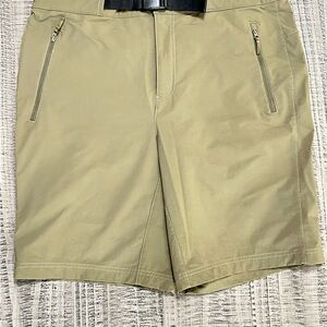 Men's Green/Tan Flat Front Shorts